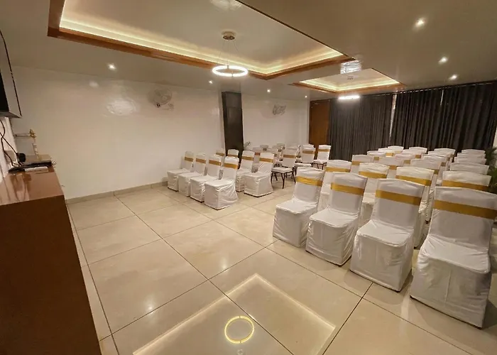 Hotel Tania Searock Daman
