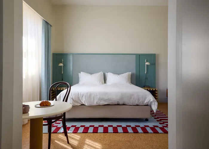 Owston Hotel Fremantle
