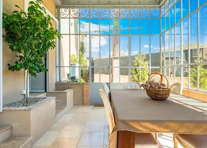 La Bastide des Trembles - Maison de charme avec piscine proche IPC et Velodrome Marseille