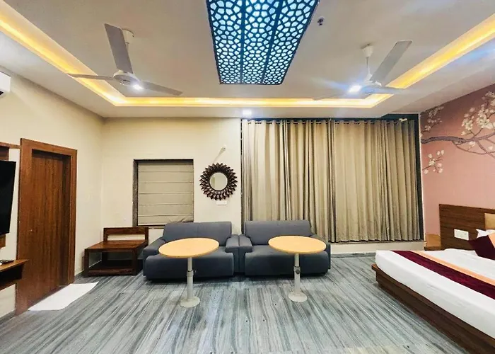 Amarvilas Hotel & Resort Bharatpur