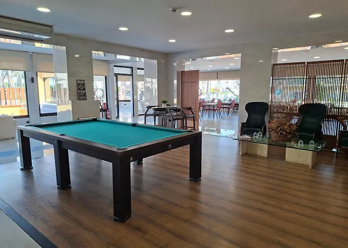 Hotel 153 Castelldefels