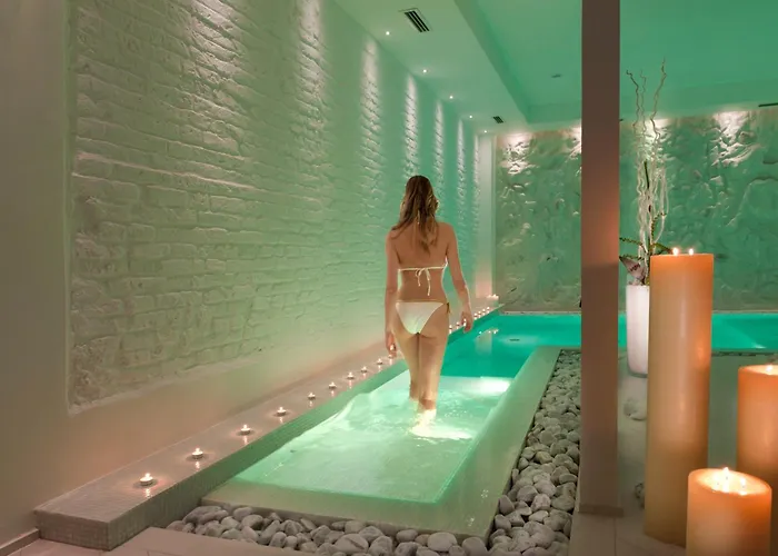 Hotel Regina Elena 57&Oro Bianco SPA Rímini
