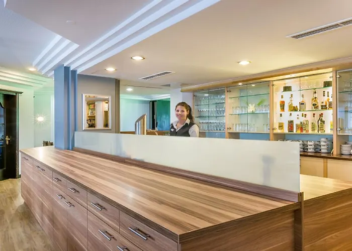 Garner Hotel Stuttgart City Centre By Ihg