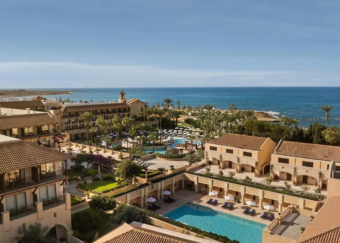 Elysium Otel Pafos