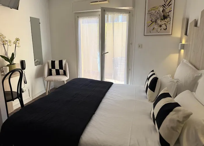 Hotel Provencal Saint-Raphael 