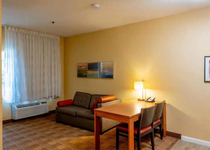 Candlewood Suites Bedford - Fort Worth By Ihg