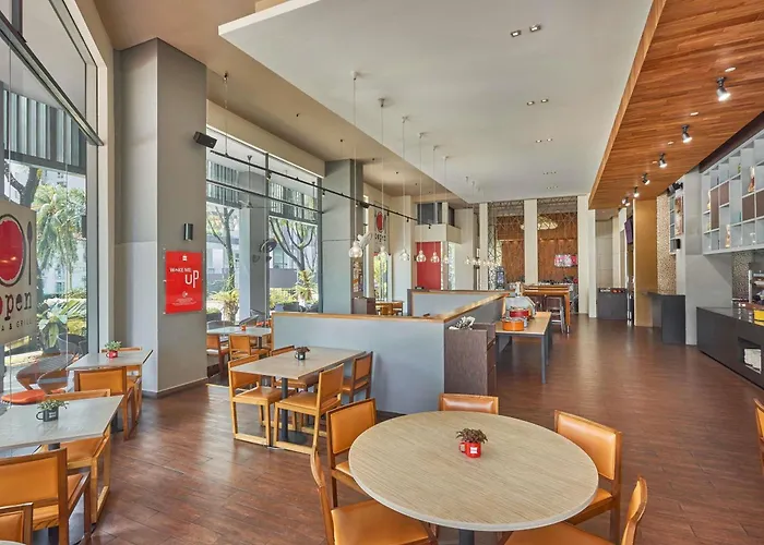 Ibis Singapore Novena