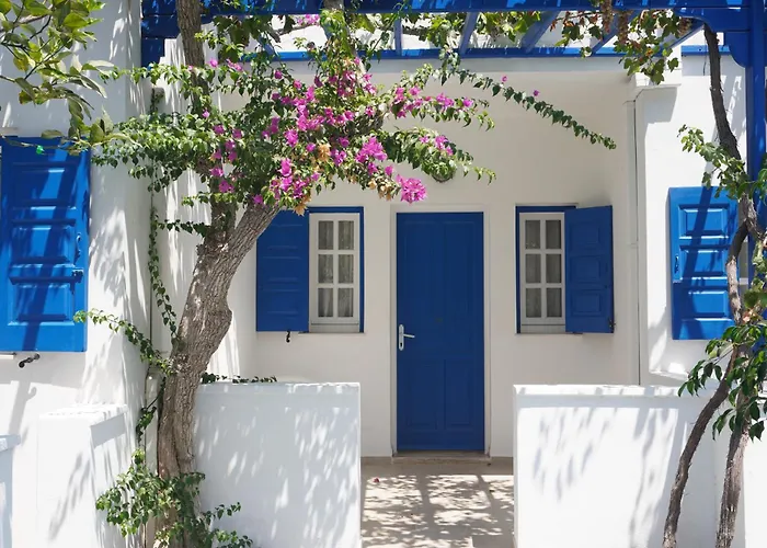 Levante Beach Hotel Kamari 