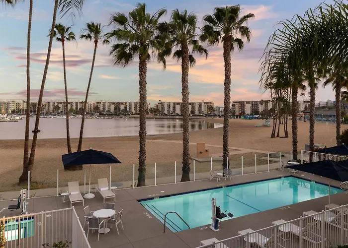 Jamaica Bay Inn Marina Del Rey Tapestry Collection By Hilton Los Ángeles