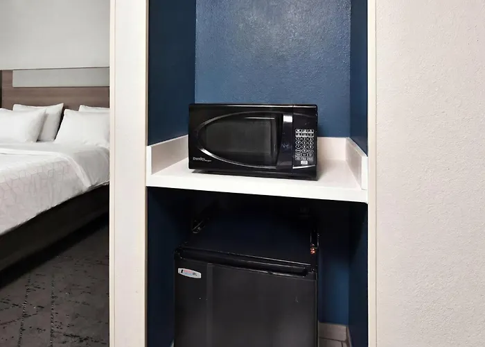 Holiday Inn Express Richmond I-64 Short Pump Area By Ihg Innsbrook