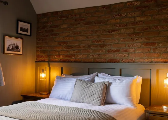 The Poacher Inn Hook 