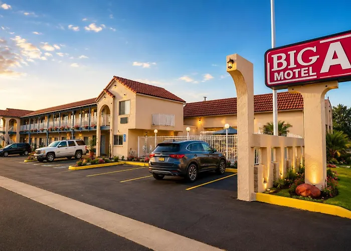 Big A Motel Orange