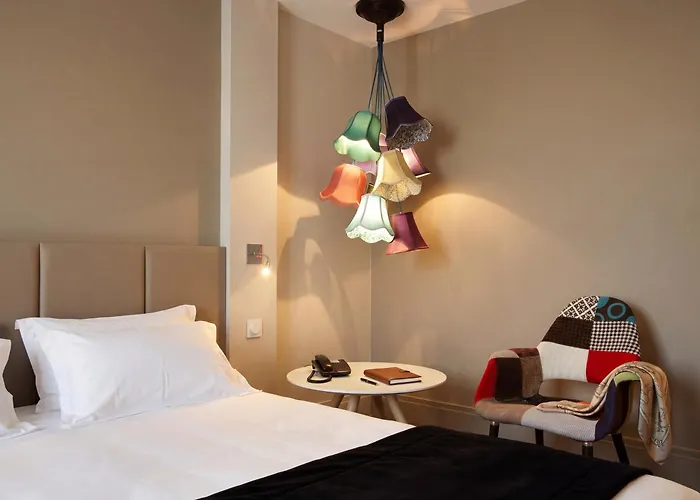 Hotel le Cinq Hyper - Centre Chambéry