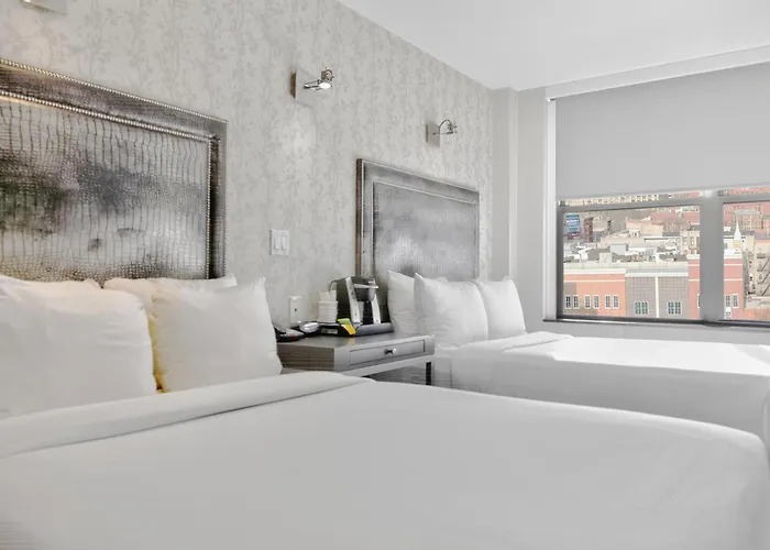Times Square West Hotel, BW Signature Collection Nueva York