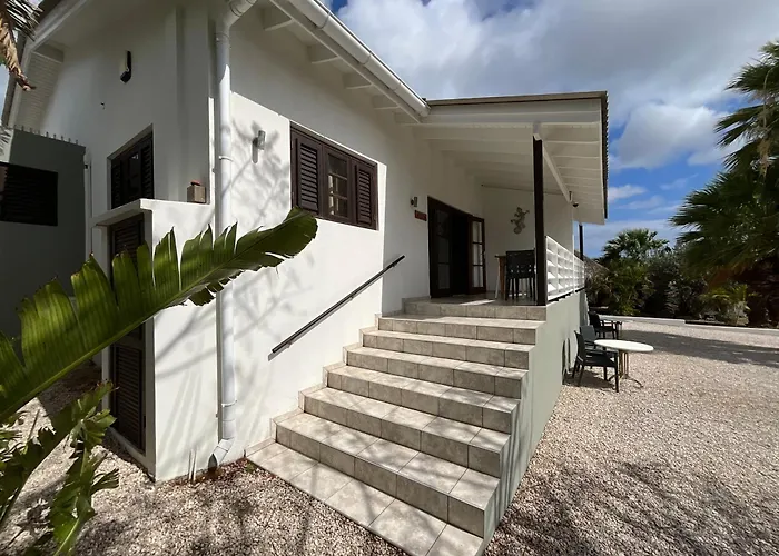 Bantopa Apartments Willemstad