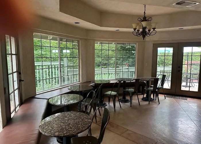 The Inn At Baechtel Creek Willits
