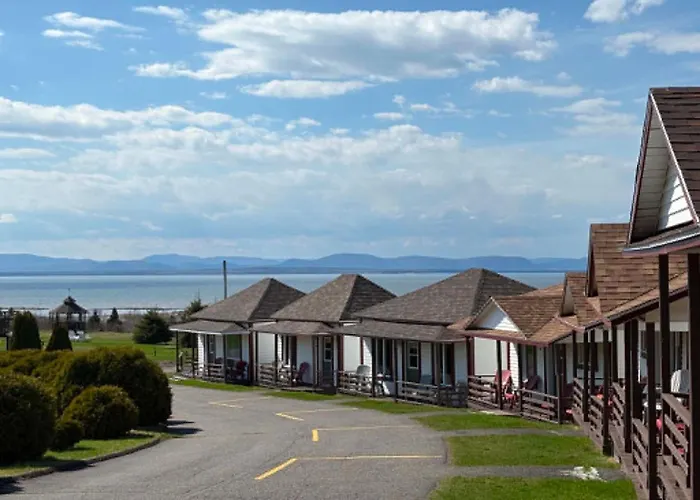 Motel Au Fleuve D'Argent Riviere-du-Loup
