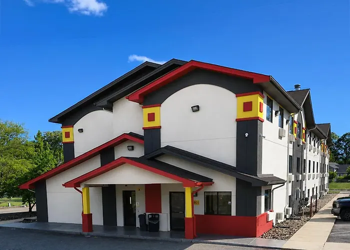 Super 8 By Wyndham Lexington Park/California Area Hotel