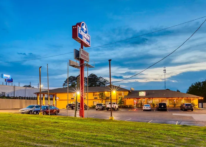 Executive Inn & Suites Marshall