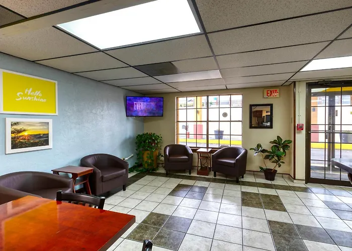 Executive Inn & Suites Marshall