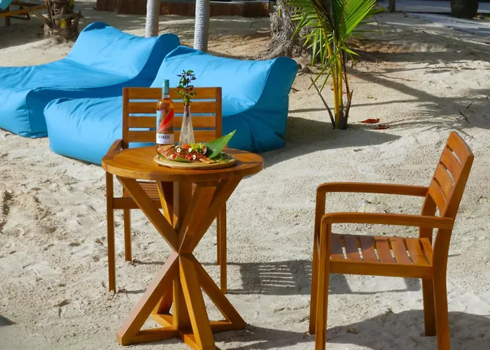 Castello Beach Hotel Grand Anse 