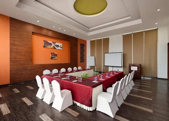Ramada By Wyndham Bodh Gaya Mahabodhi Hotel