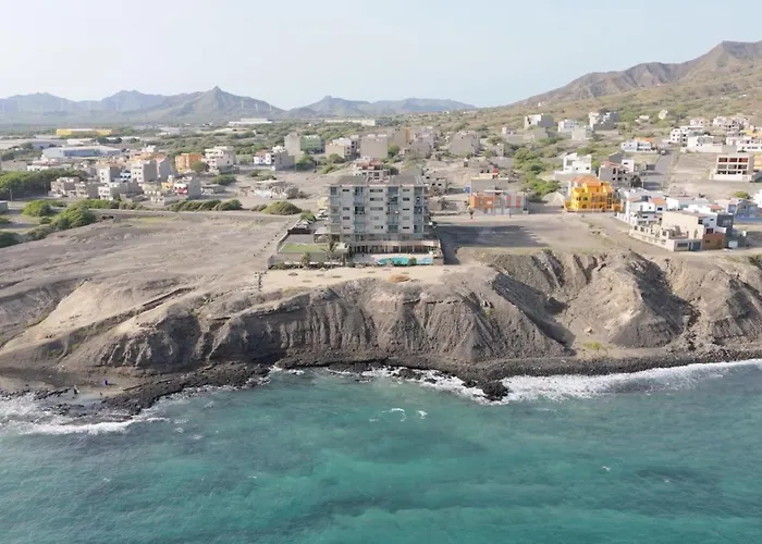 Las Rochas Mindelo Aparthotel