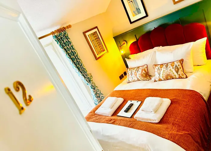George Hotel & Granary Frome