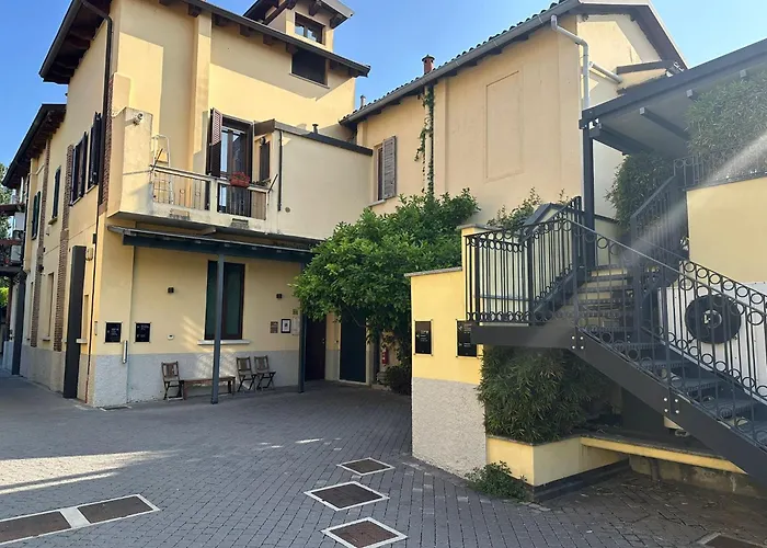 Versoverde Hotel Alzaia Naviglio Grande Milán