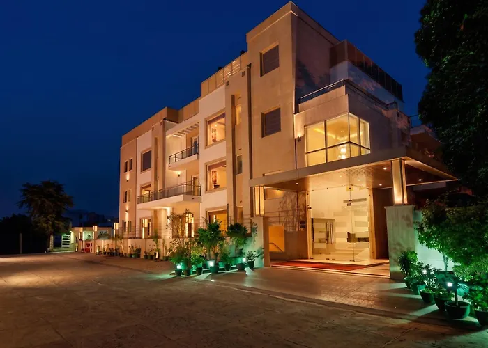 Eastlynn Collections, Huda City Centre Gurgaon