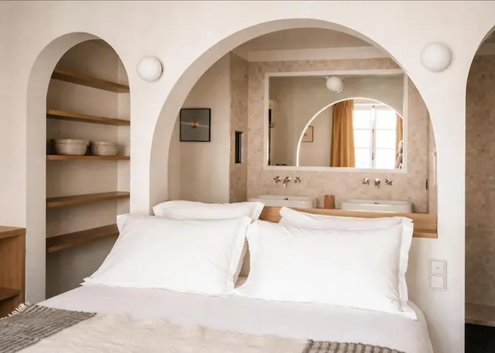 Hotel Habituel Paris
