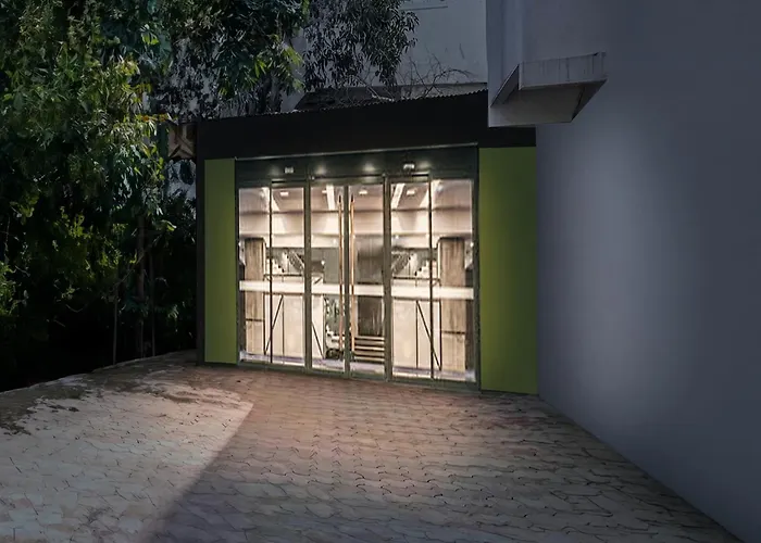 Hotel O Nashik Near Vijay Mamta Theatre Formerly Sahara Inn