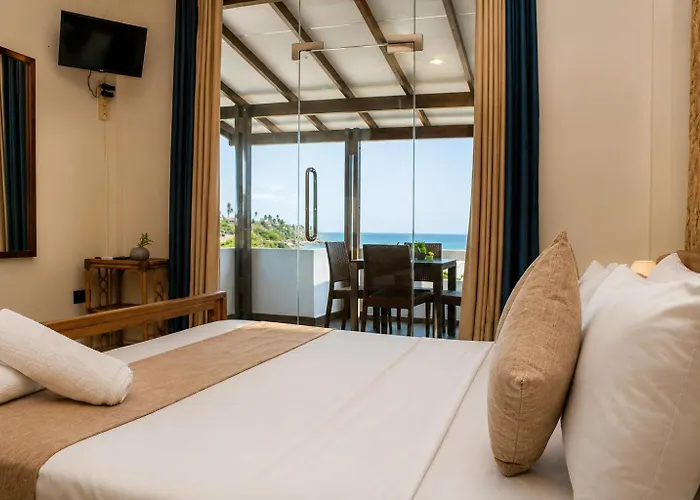 Queens Beach Hotel Tangalle