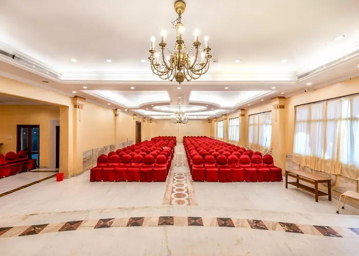 Hotel Surguru Pondicherry