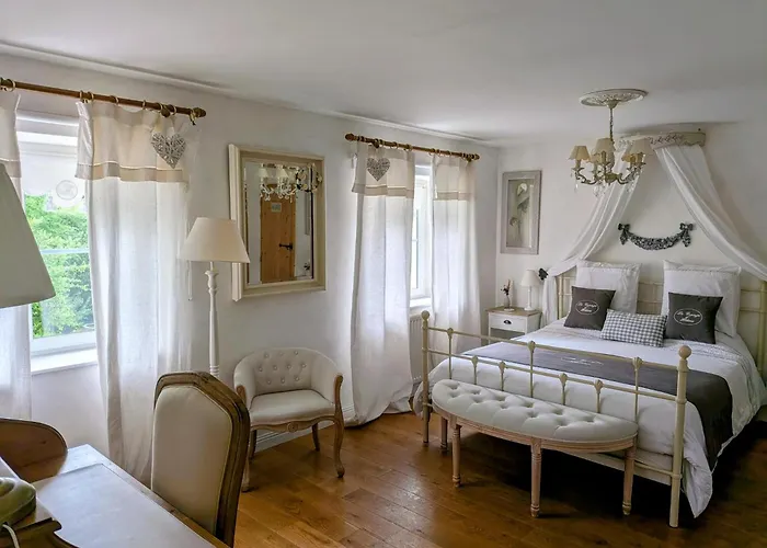 Bed and Breakfast La Grange d'Hélène à Cholet