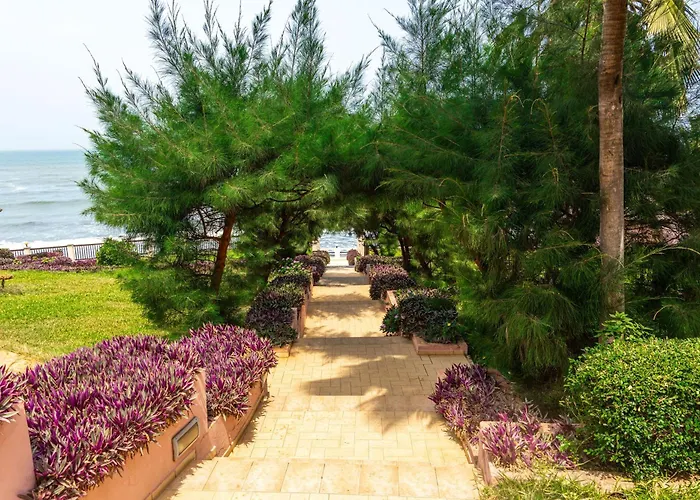 Tropic Garden Hotel Bakau
