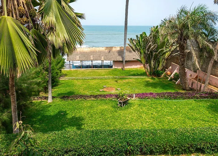 Tropic Garden Hotel Bakau