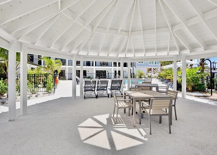 Tropic Isle At Anna Maria Island Inn Bradenton Beach