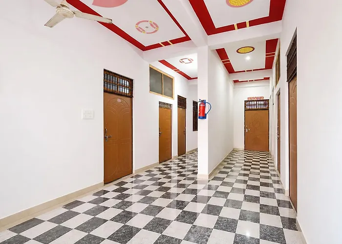 Hotel O Sainik Inn Lucknow