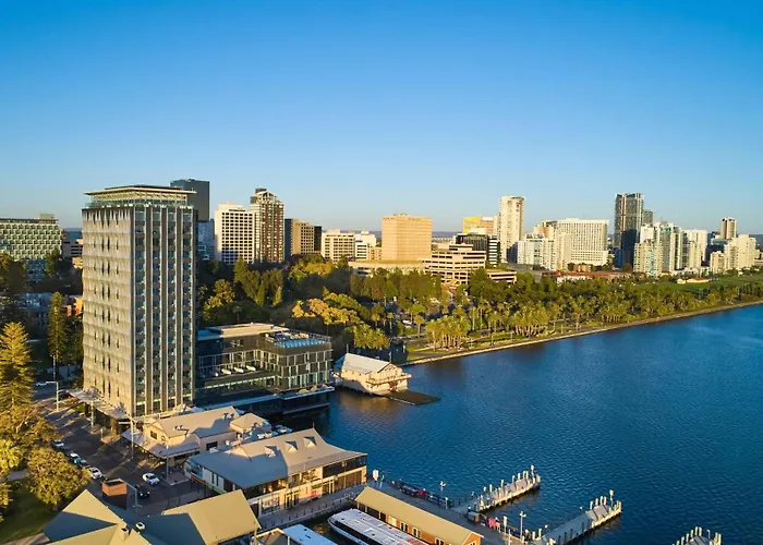 Doubletree By Hilton Perth Waterfront Hotel