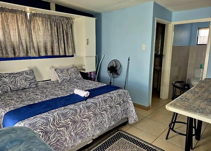 Danrit Guesthouse - Uncapped Wifi Roodepoort