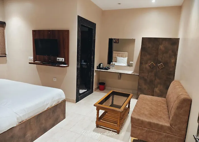 Hotel Sukhdham Prayagraj