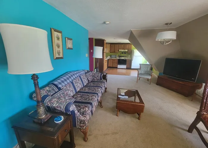 The Weis Mansion Bed And Breakfast Waterloo