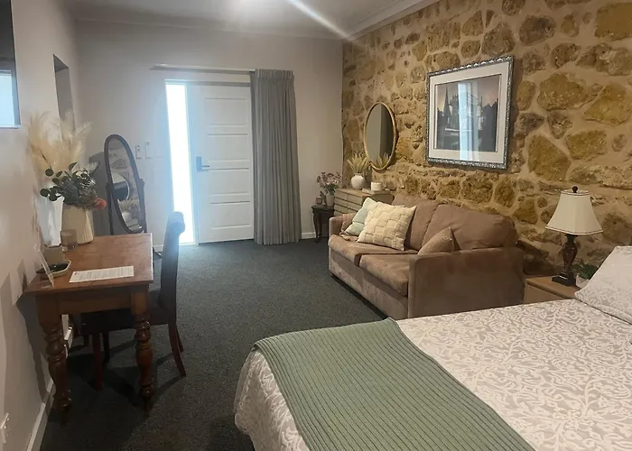 Villa Firestone, Formally Harbour Mannum