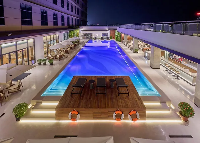 Crowne Plaza Phnom Penh By Ihg 金边皇冠假日酒店 Former Vm Hotel