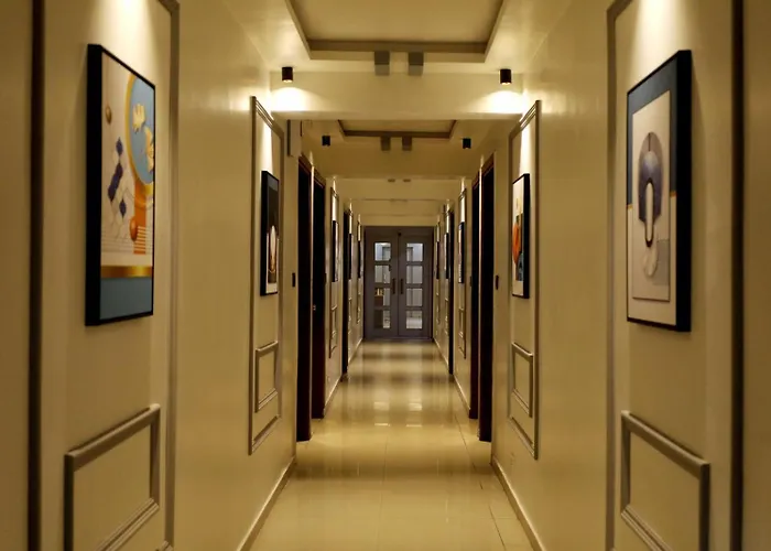Hotel Gold Leaf Ahmedabad