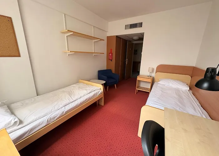 Hotel Ceu Konferencia Koezpont Budapest