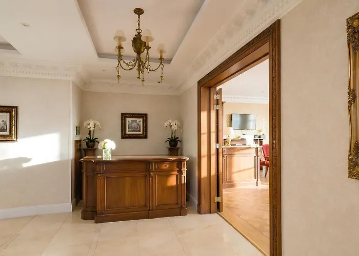 Ashburn Hotel London