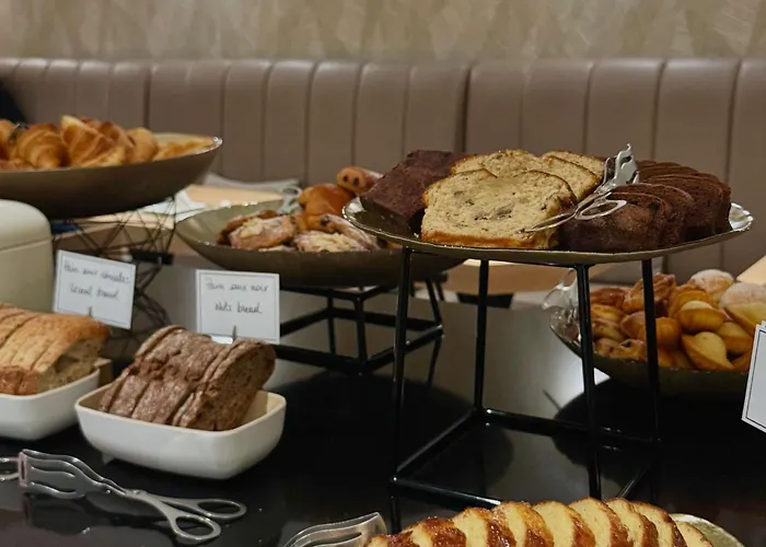 Mercure Paris Arc De Triomphe Wagram