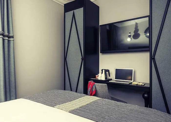 Mercure Paris Arc De Triomphe Wagram